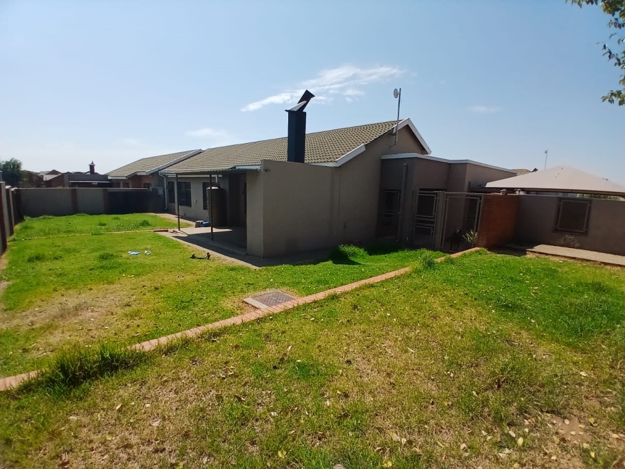 To Let 3 Bedroom Property for Rent in Bayswater Free State